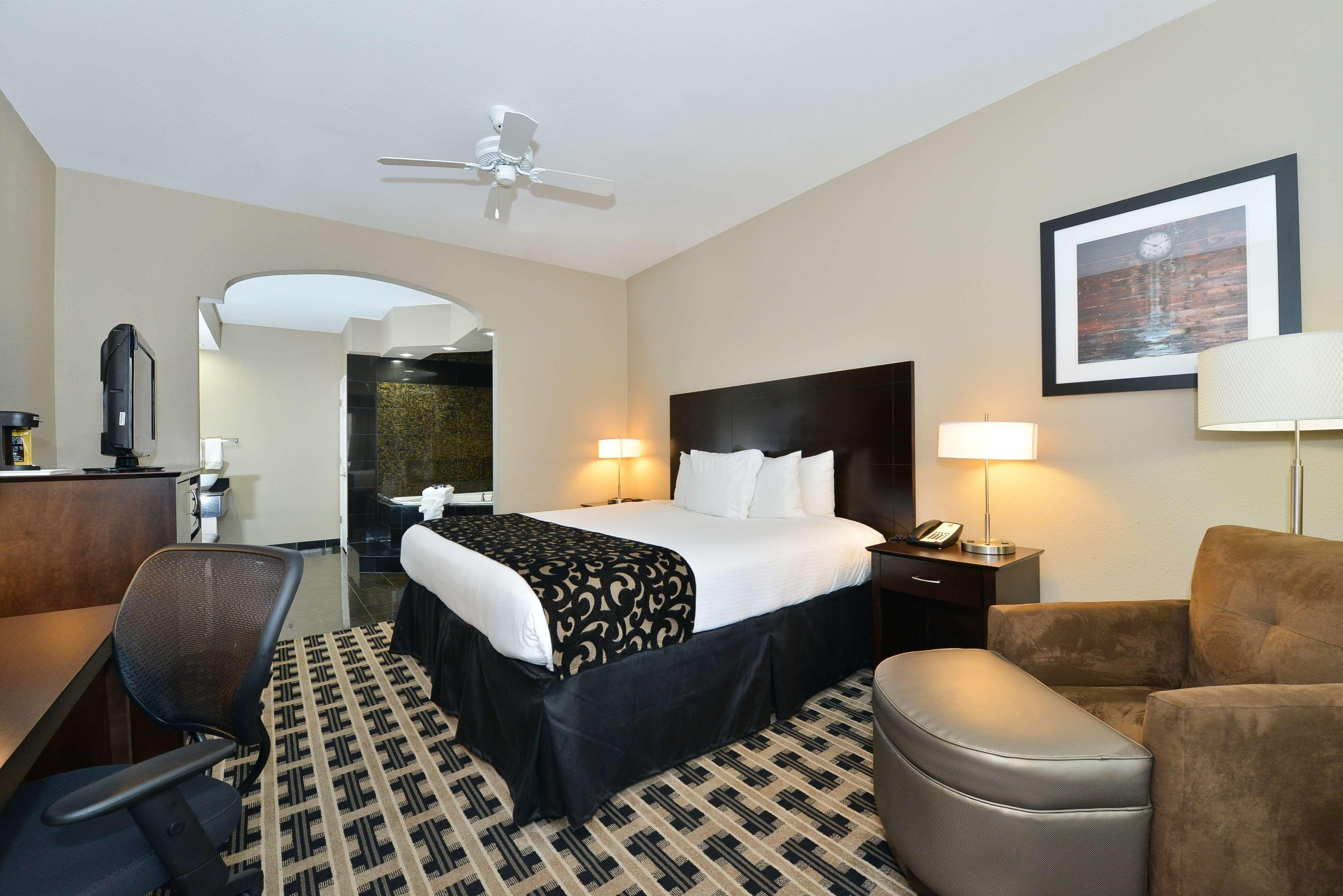 Best Western La Place Inn Екстер'єр фото