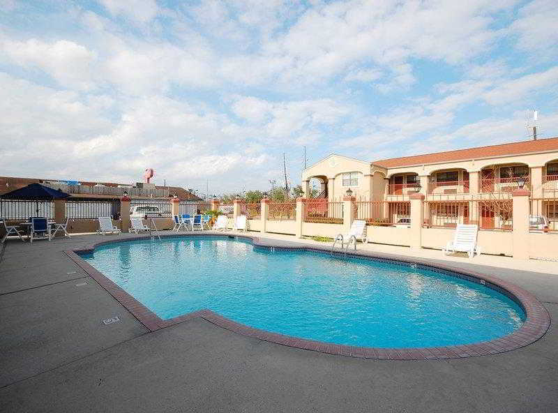 Best Western La Place Inn Зручності фото