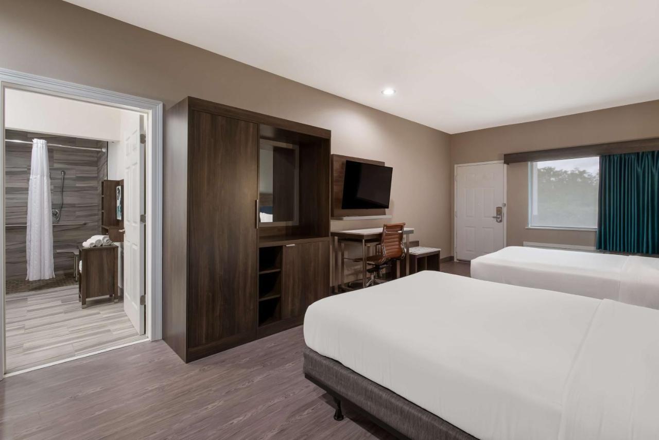 Best Western La Place Inn Екстер'єр фото